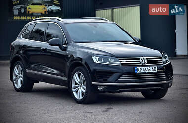Внедорожник / Кроссовер Volkswagen Touareg 2015 в Запорожье