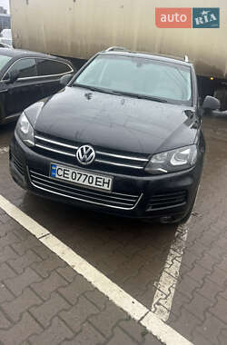 Позашляховик / Кросовер Volkswagen Touareg 2010 в Харкові