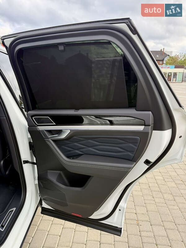 Внедорожник / Кроссовер Volkswagen Touareg 2025 в Одессе