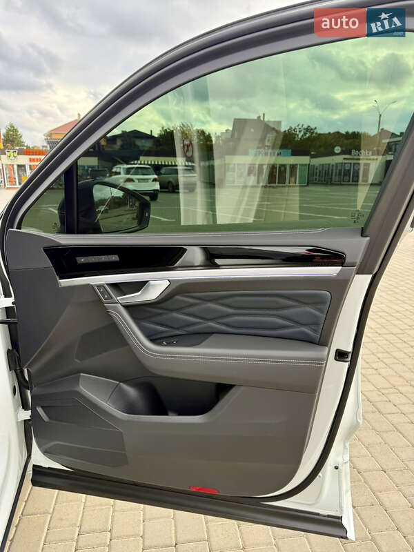 Внедорожник / Кроссовер Volkswagen Touareg 2025 в Одессе