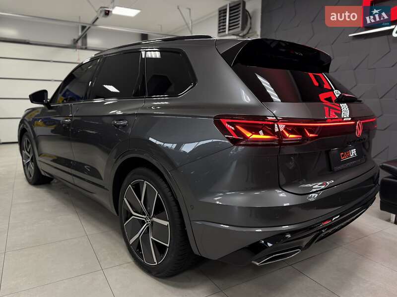 Внедорожник / Кроссовер Volkswagen Touareg 2024 в Тернополе