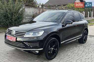 Внедорожник / Кроссовер Volkswagen Touareg 2017 в Ровно