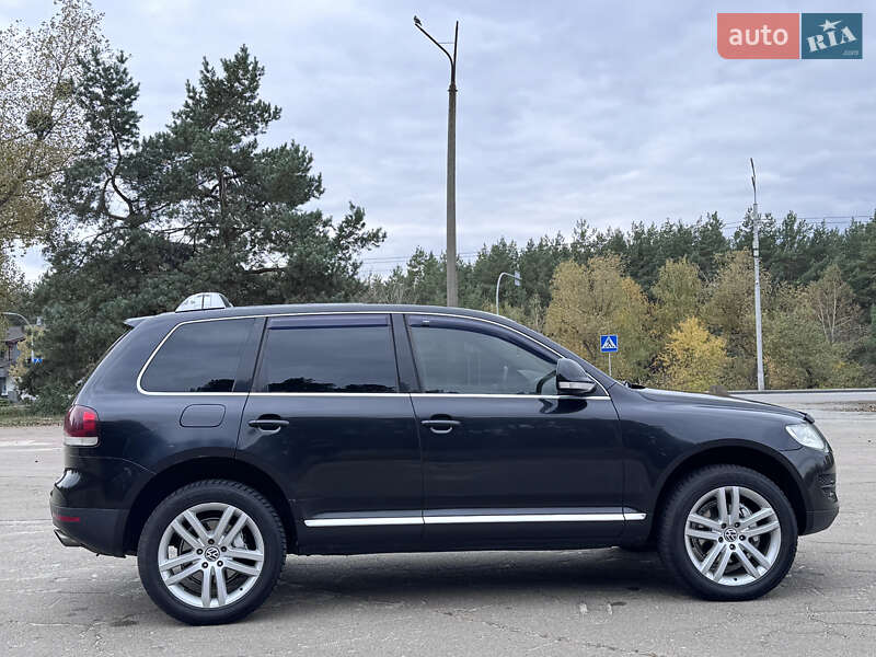Позашляховик / Кросовер Volkswagen Touareg 2007 в Києві