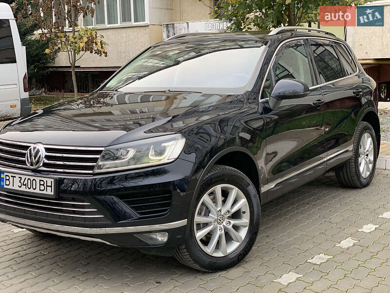Внедорожник / Кроссовер Volkswagen Touareg 2016 в Одессе
