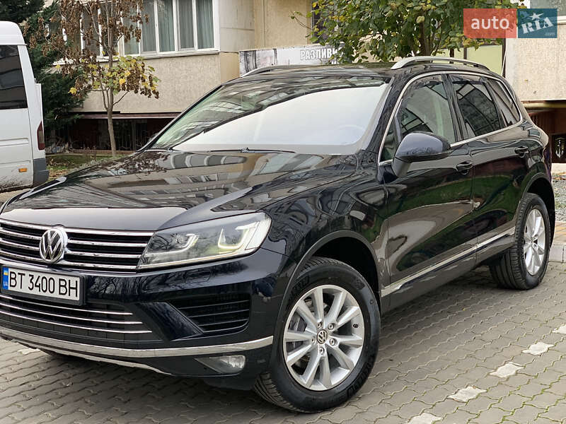 Внедорожник / Кроссовер Volkswagen Touareg 2016 в Одессе