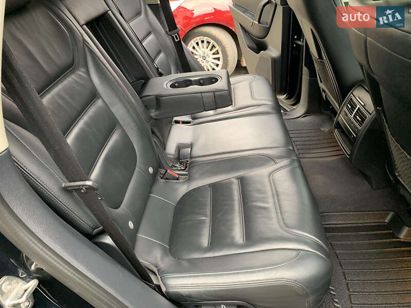 Внедорожник / Кроссовер Volkswagen Touareg 2016 в Одессе