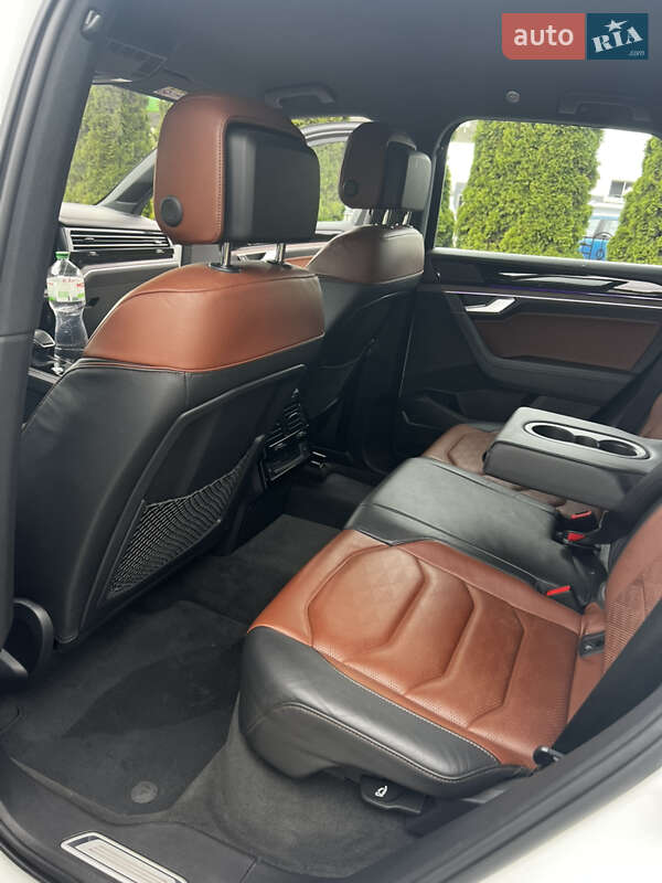 Внедорожник / Кроссовер Volkswagen Touareg 2018 в Львове фото 21 Внедорожник / Кроссовер Volkswagen Touareg 2018 в Львове