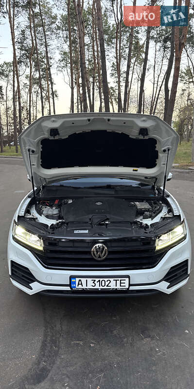 Внедорожник / Кроссовер Volkswagen Touareg 2018 в Черкассах