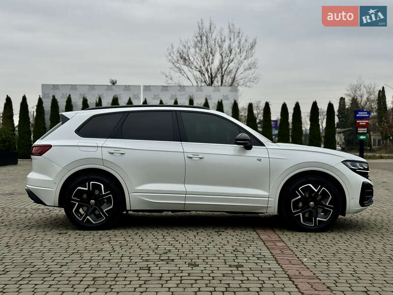Внедорожник / Кроссовер Volkswagen Touareg 2024 в Иршаве