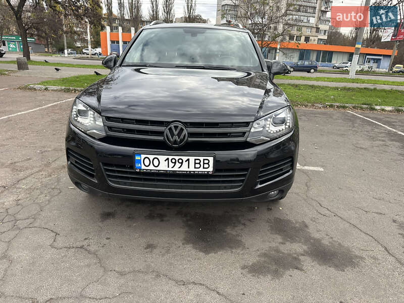 Внедорожник / Кроссовер Volkswagen Touareg 2011 в Одессе