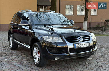 Внедорожник / Кроссовер Volkswagen Touareg 2008 в Тячеве