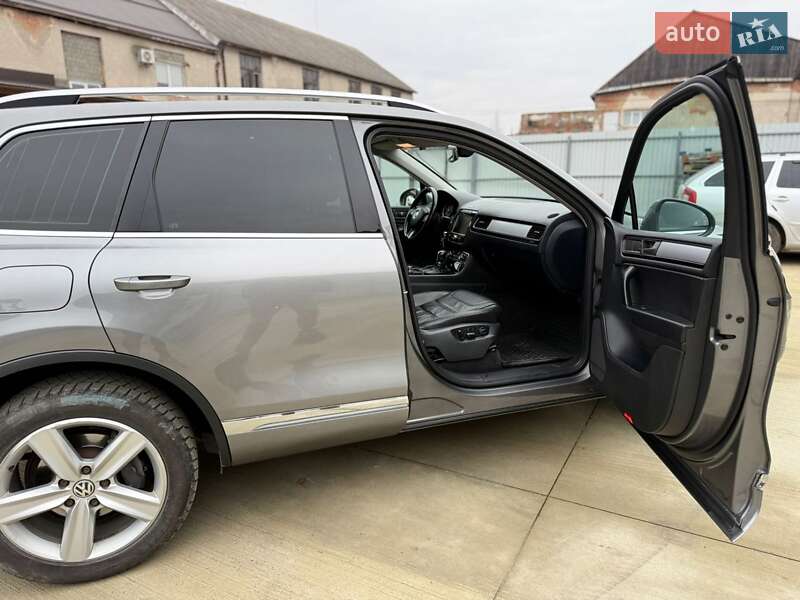 Позашляховик / Кросовер Volkswagen Touareg 2012 в Хусті фото 2 Позашляховик / Кросовер Volkswagen Touareg 2012 в Хусті