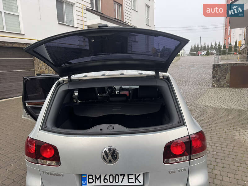 Внедорожник / Кроссовер Volkswagen Touareg 2009 в Львове