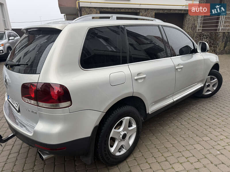 Внедорожник / Кроссовер Volkswagen Touareg 2009 в Львове
