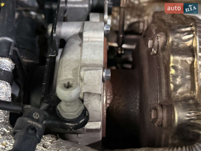 Внедорожник / Кроссовер Volkswagen Touareg 2014 в Одессе