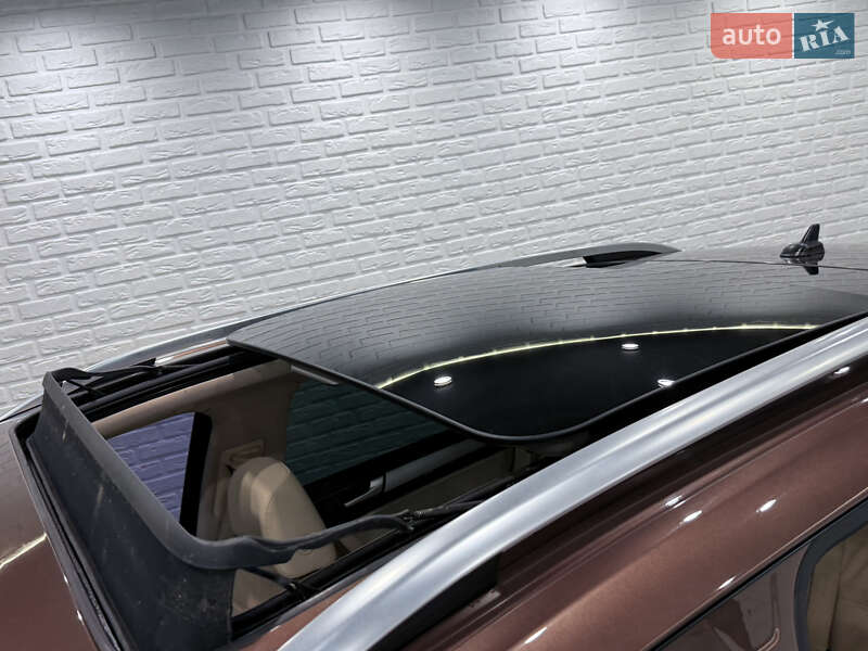 Внедорожник / Кроссовер Volkswagen Touareg 2014 в Одессе