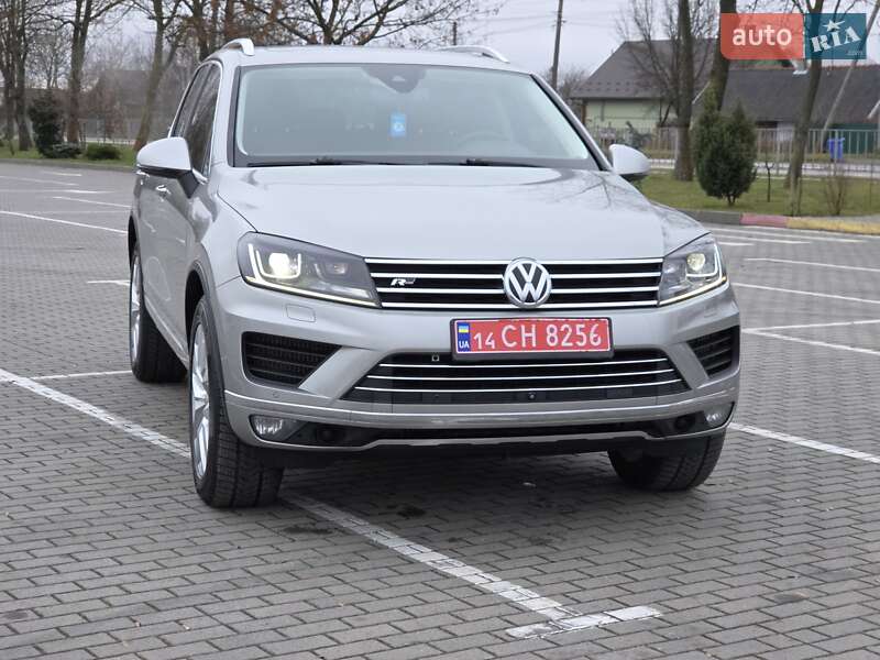 Внедорожник / Кроссовер Volkswagen Touareg 2016 в Коломые