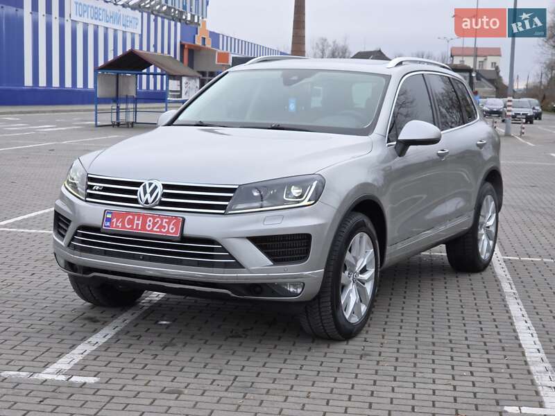 Внедорожник / Кроссовер Volkswagen Touareg 2016 в Коломые