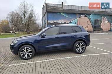 Позашляховик / Кросовер Volkswagen Touareg 2014 в Луцьку