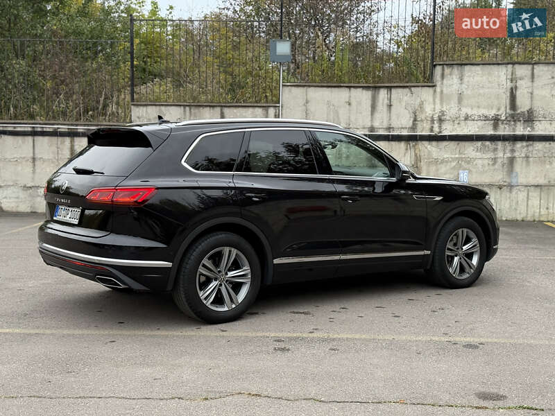 Внедорожник / Кроссовер Volkswagen Touareg 2021 в Ровно