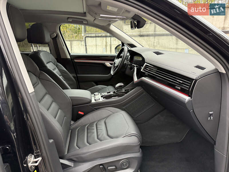 Внедорожник / Кроссовер Volkswagen Touareg 2021 в Ровно