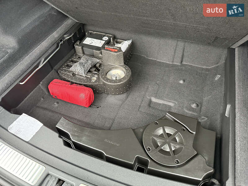 Внедорожник / Кроссовер Volkswagen Touareg 2021 в Ровно