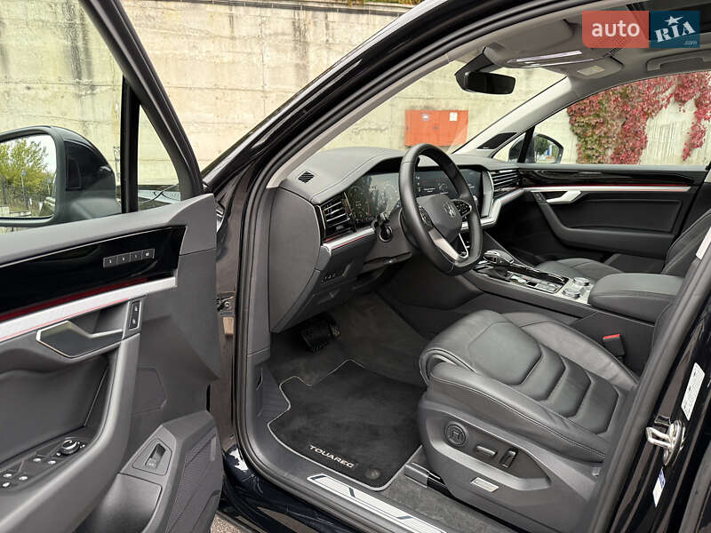 Внедорожник / Кроссовер Volkswagen Touareg 2021 в Ровно