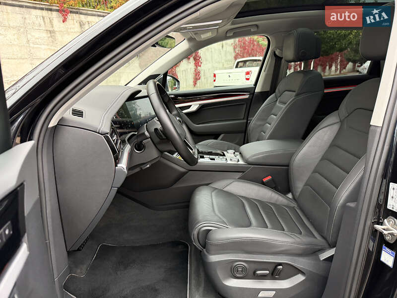 Внедорожник / Кроссовер Volkswagen Touareg 2021 в Ровно