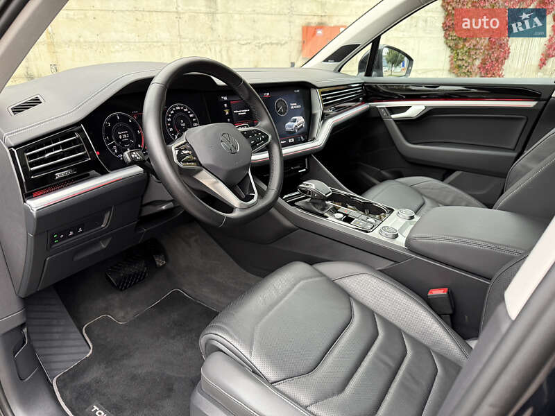 Внедорожник / Кроссовер Volkswagen Touareg 2021 в Ровно
