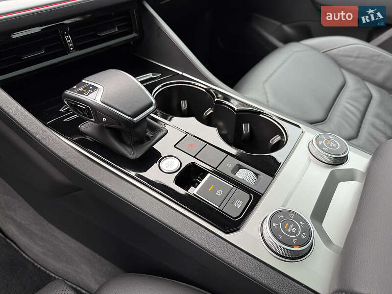 Внедорожник / Кроссовер Volkswagen Touareg 2021 в Ровно