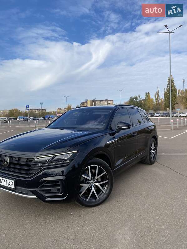Внедорожник / Кроссовер Volkswagen Touareg 2018 в Кривом Роге