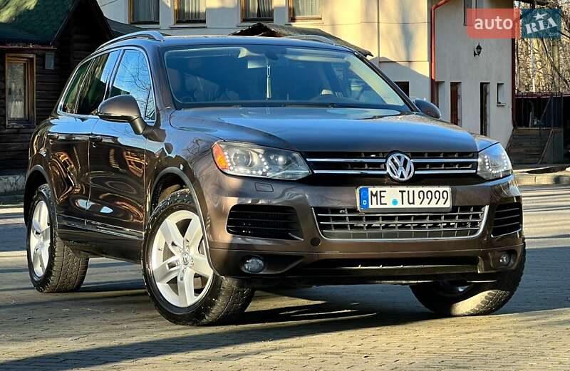 Внедорожник / Кроссовер Volkswagen Touareg 2012 в Трускавце