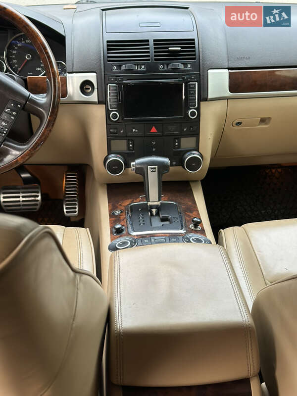 Внедорожник / Кроссовер Volkswagen Touareg 2007 в Виннице