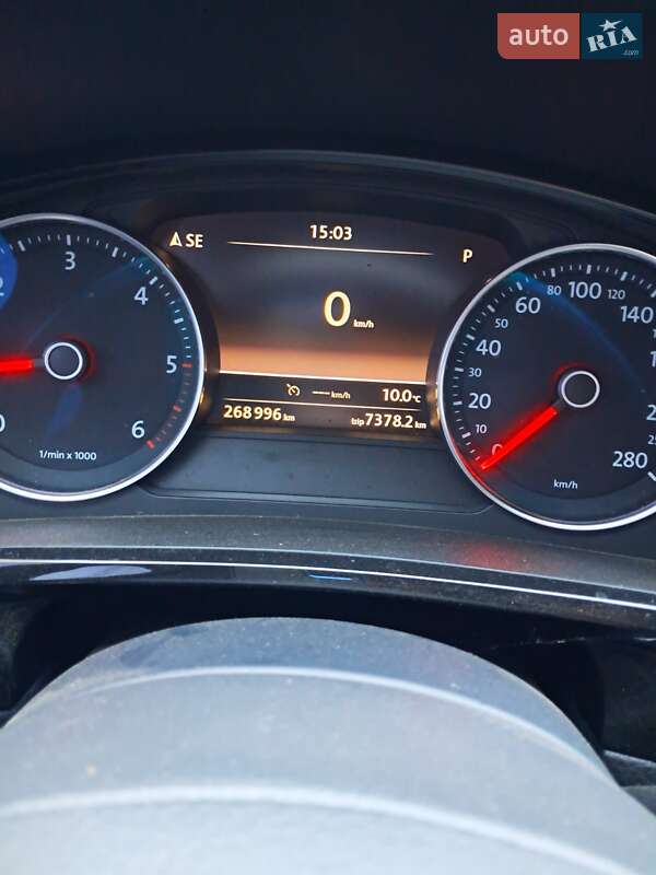 Внедорожник / Кроссовер Volkswagen Touareg 2013 в Володарке