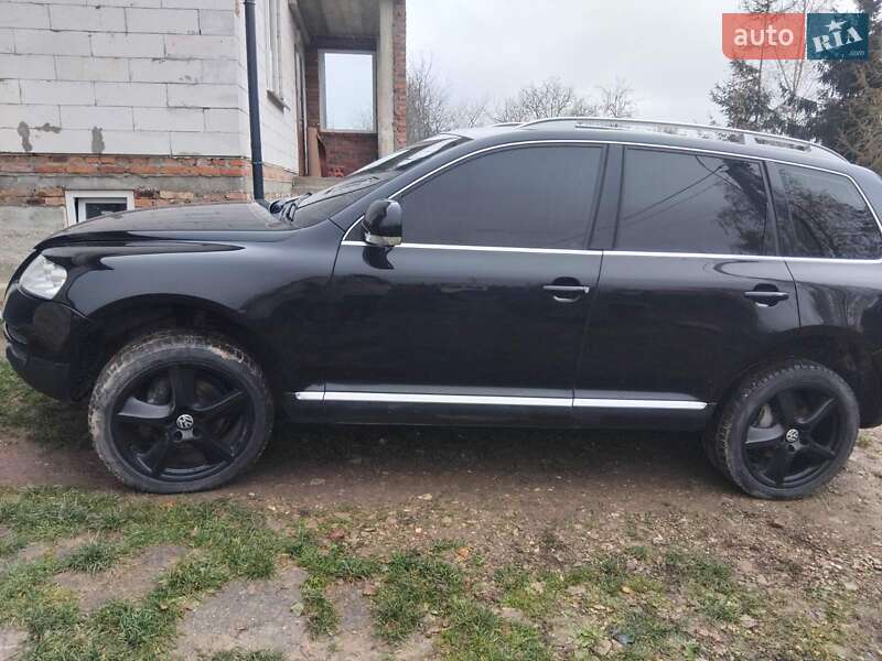 Внедорожник / Кроссовер Volkswagen Touareg 2006 в Добромиле