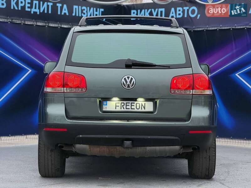 Внедорожник / Кроссовер Volkswagen Touareg 2003 в Запорожье