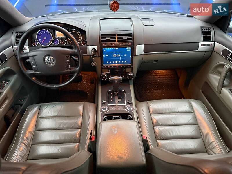 Внедорожник / Кроссовер Volkswagen Touareg 2003 в Запорожье