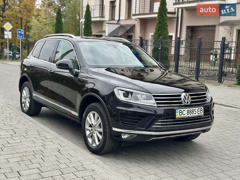 Внедорожник / Кроссовер Volkswagen Touareg 2017 в Львове