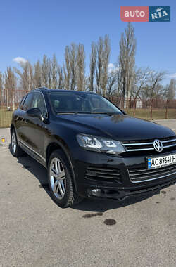 Позашляховик / Кросовер Volkswagen Touareg 2014 в Луцьку