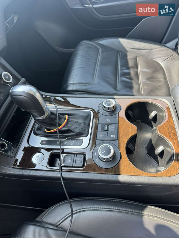 Внедорожник / Кроссовер Volkswagen Touareg 2014 в Луцке фото 10 Внедорожник / Кроссовер Volkswagen Touareg 2014 в Луцке