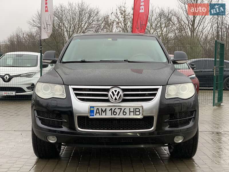 Внедорожник / Кроссовер Volkswagen Touareg 2007 в Бердичеве