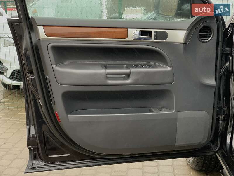 Внедорожник / Кроссовер Volkswagen Touareg 2007 в Бердичеве