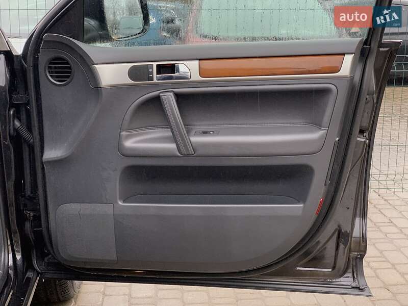 Внедорожник / Кроссовер Volkswagen Touareg 2007 в Бердичеве