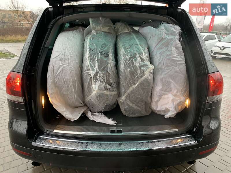 Внедорожник / Кроссовер Volkswagen Touareg 2007 в Бердичеве