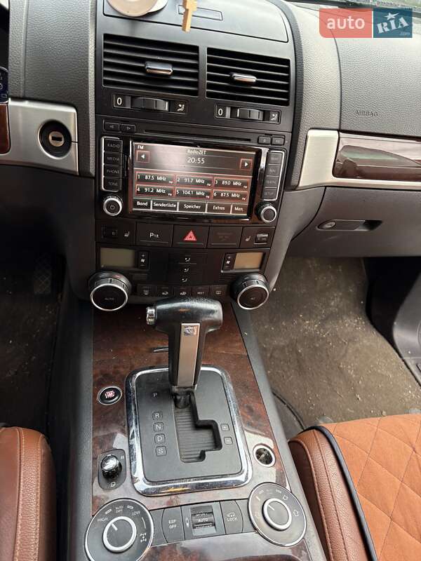 Позашляховик / Кросовер Volkswagen Touareg 2007 в Івано-Франківську