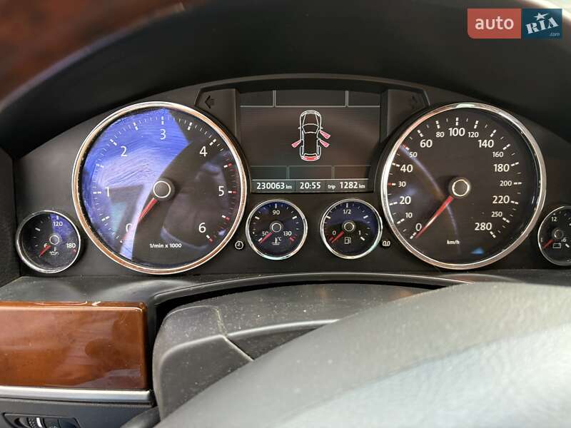 Позашляховик / Кросовер Volkswagen Touareg 2007 в Івано-Франківську