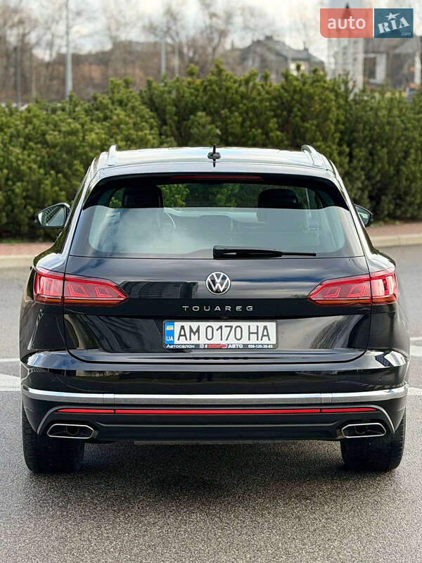 Внедорожник / Кроссовер Volkswagen Touareg 2022 в Киеве