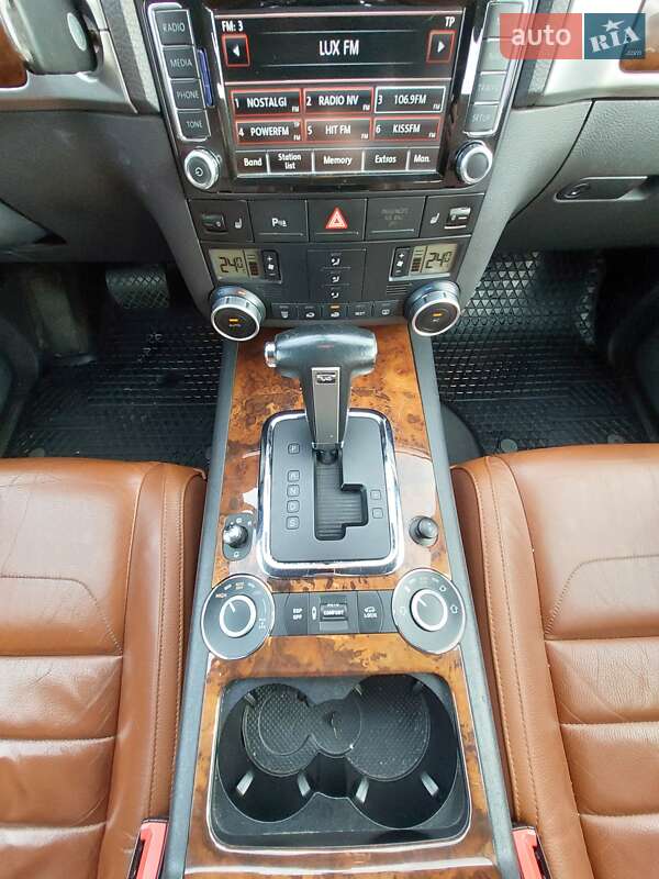 Внедорожник / Кроссовер Volkswagen Touareg 2007 в Киеве