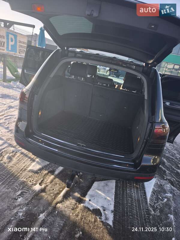 Позашляховик / Кросовер Volkswagen Touareg 2008 в Нововолинську