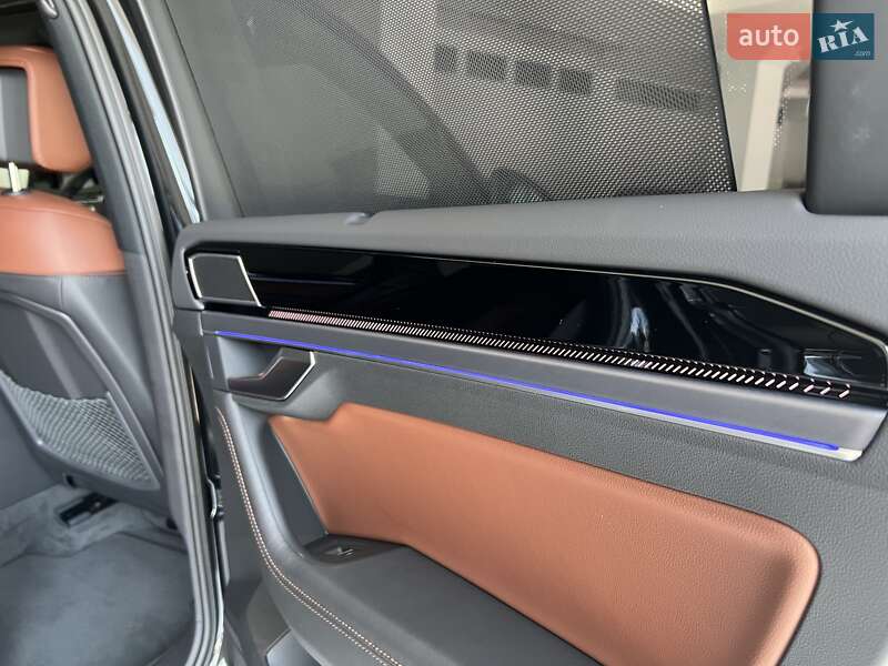 Позашляховик / Кросовер Volkswagen Touareg 2024 в Києві